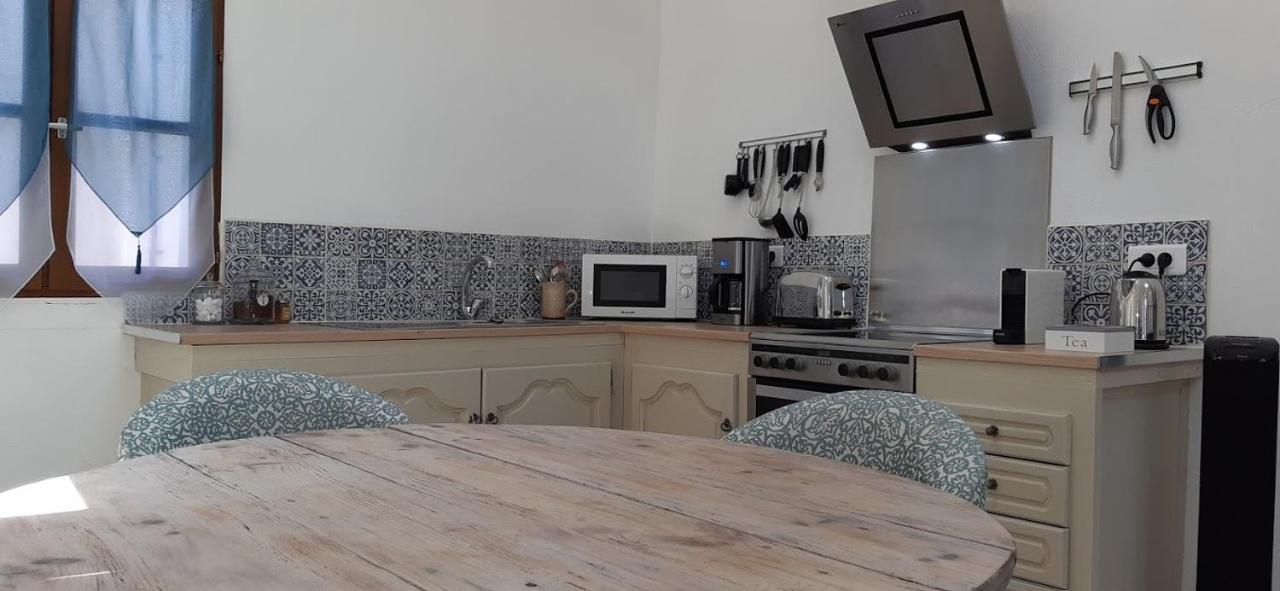 Forcal Apartment Forcalquier Bagian luar foto